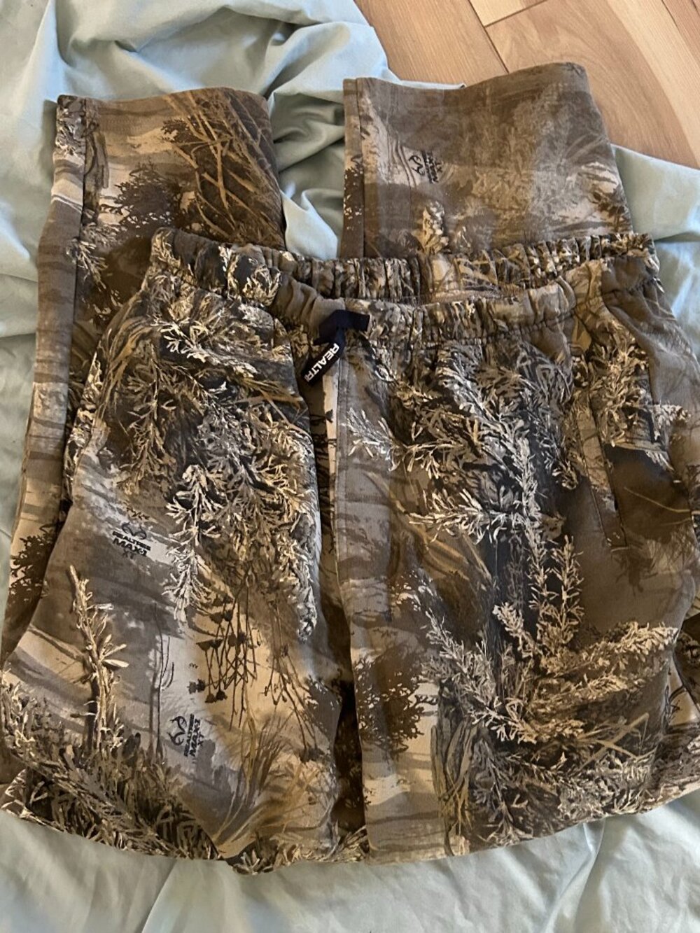 real tree Mens size large camo camouflage  lounge  joggers tan  pants